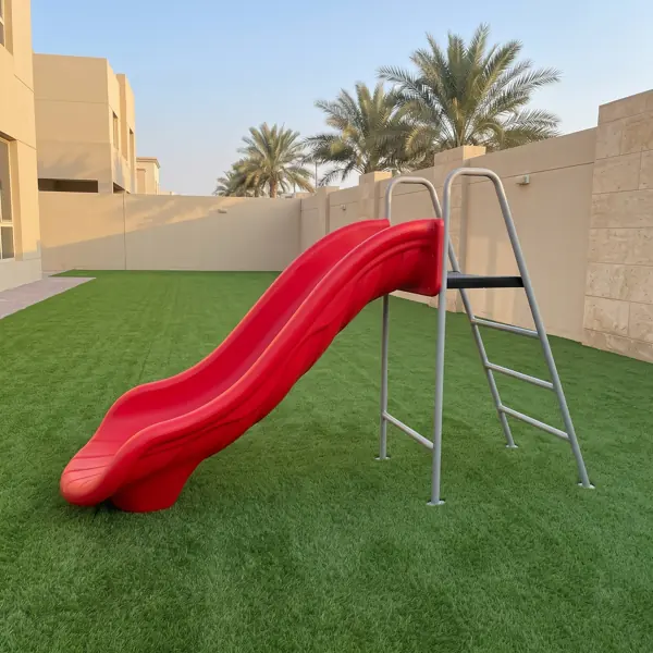 زحليقة مموجة مع سلم — 1 متر — زحاليق للحدائق في الإمارات